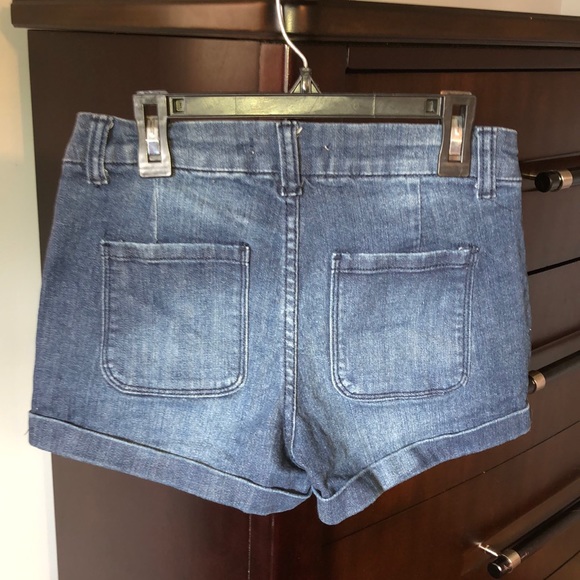 Forever 21 - Mid Rise Cuffed Jean Shorts - Picture 2 of 3